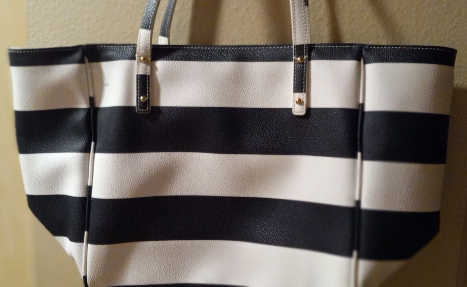 Gallery image 1 for Kate Spade Large Lola Satchel