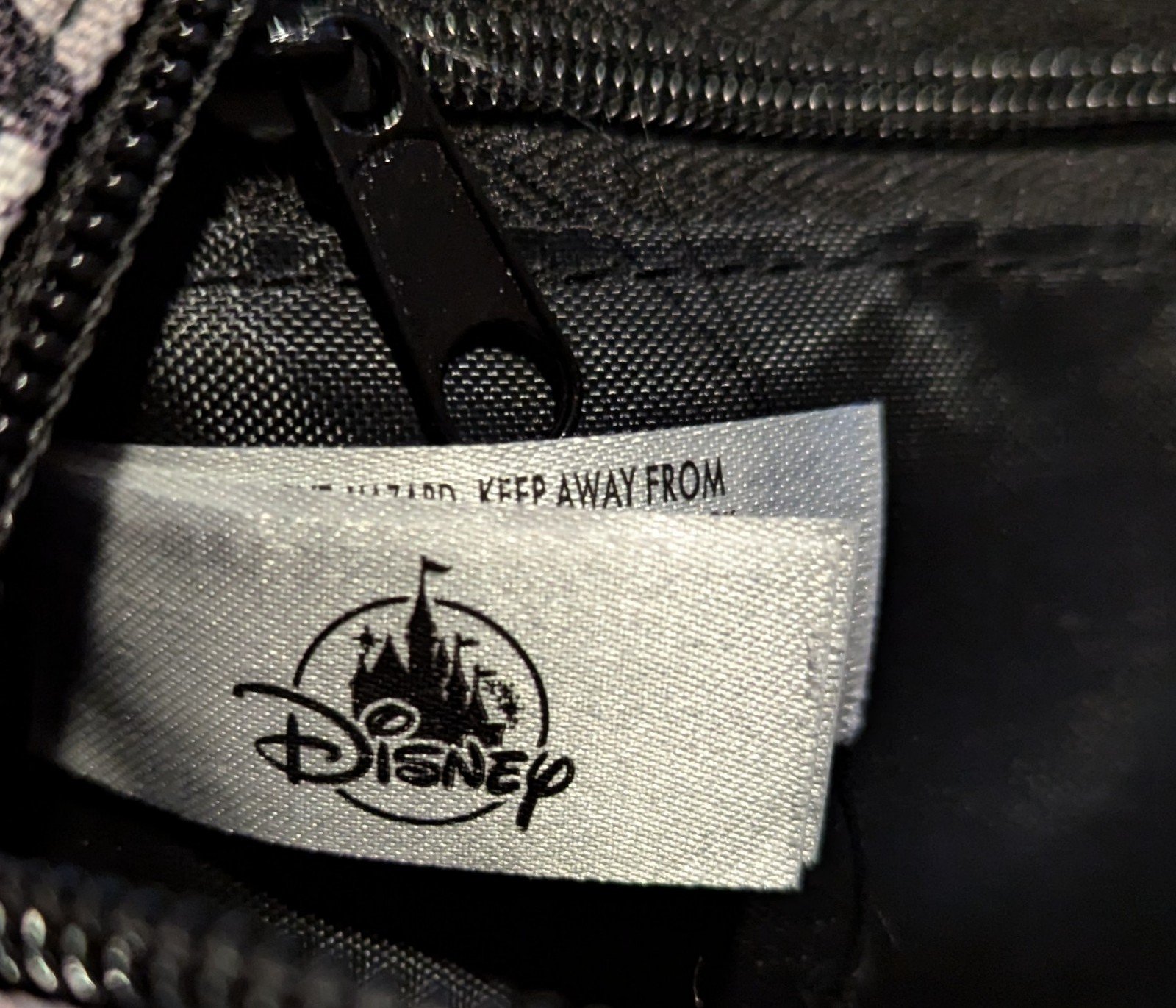 Gallery image 4 for Disney Parks Fanny Pack/Crossbody/Camera Bag featuring Mickey Mouse