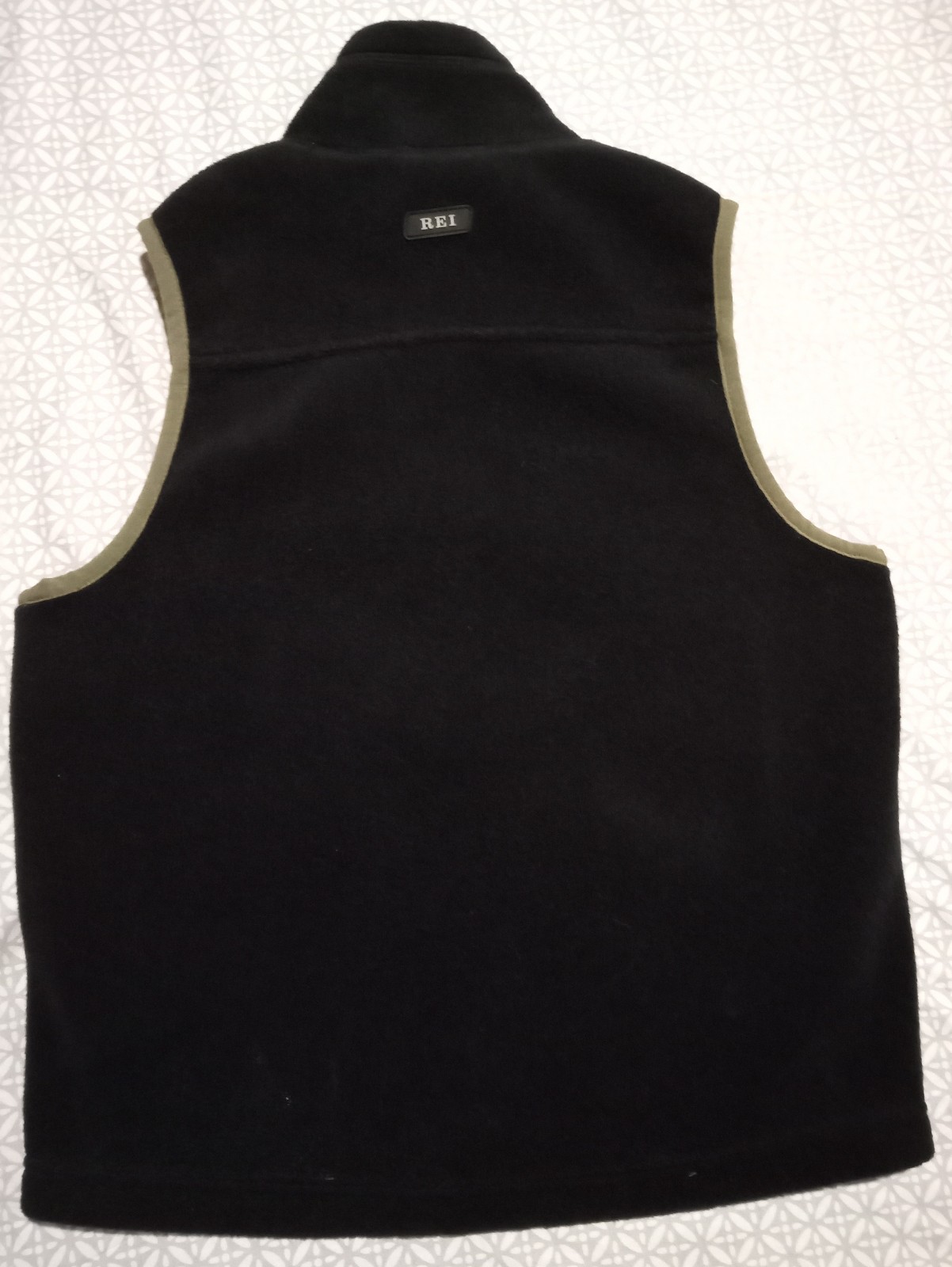 Gallery image 1 for REI Fleece Boys Vest