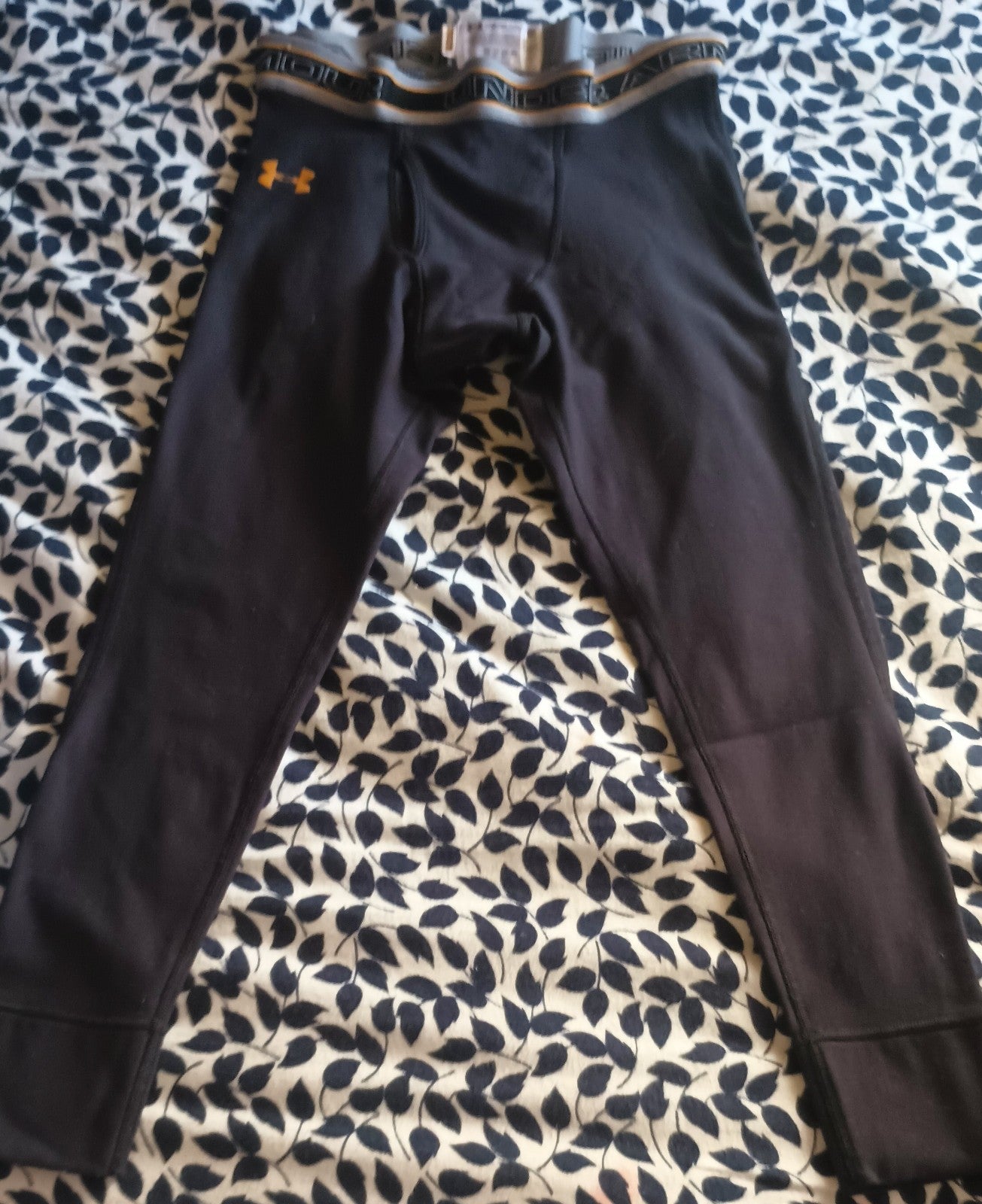 Gallery image 1 for Under Armour Leggings, Youth Large
