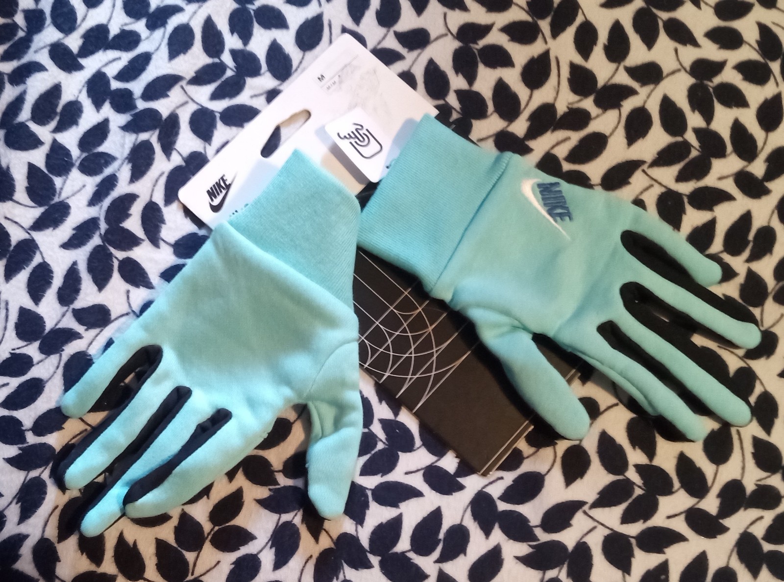 Gallery image 1 for Nike Youth Cold Weather Gloves