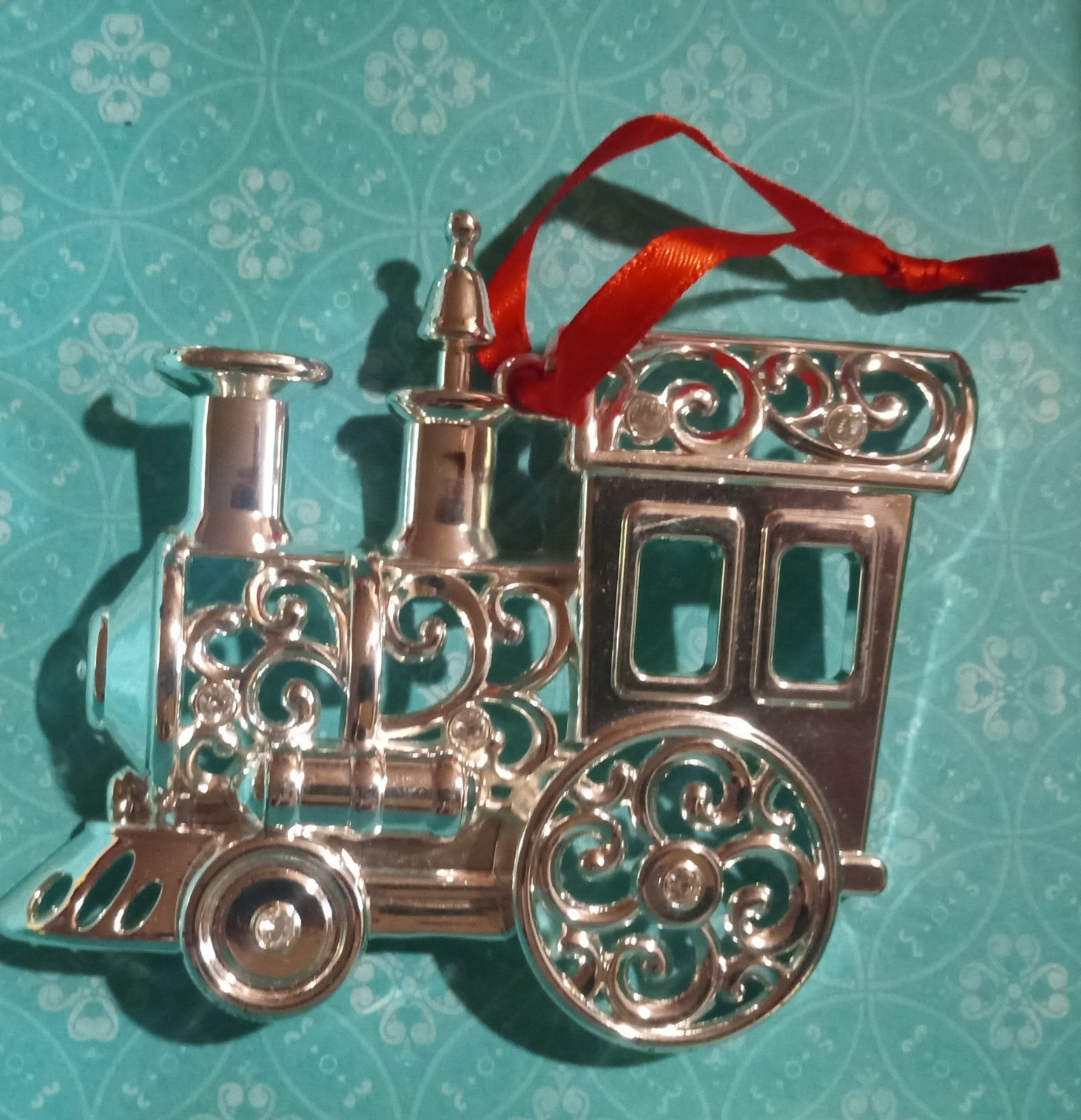Gallery image 3 for Lenox Sparkle & Scroll Set of Holiday Ornaments