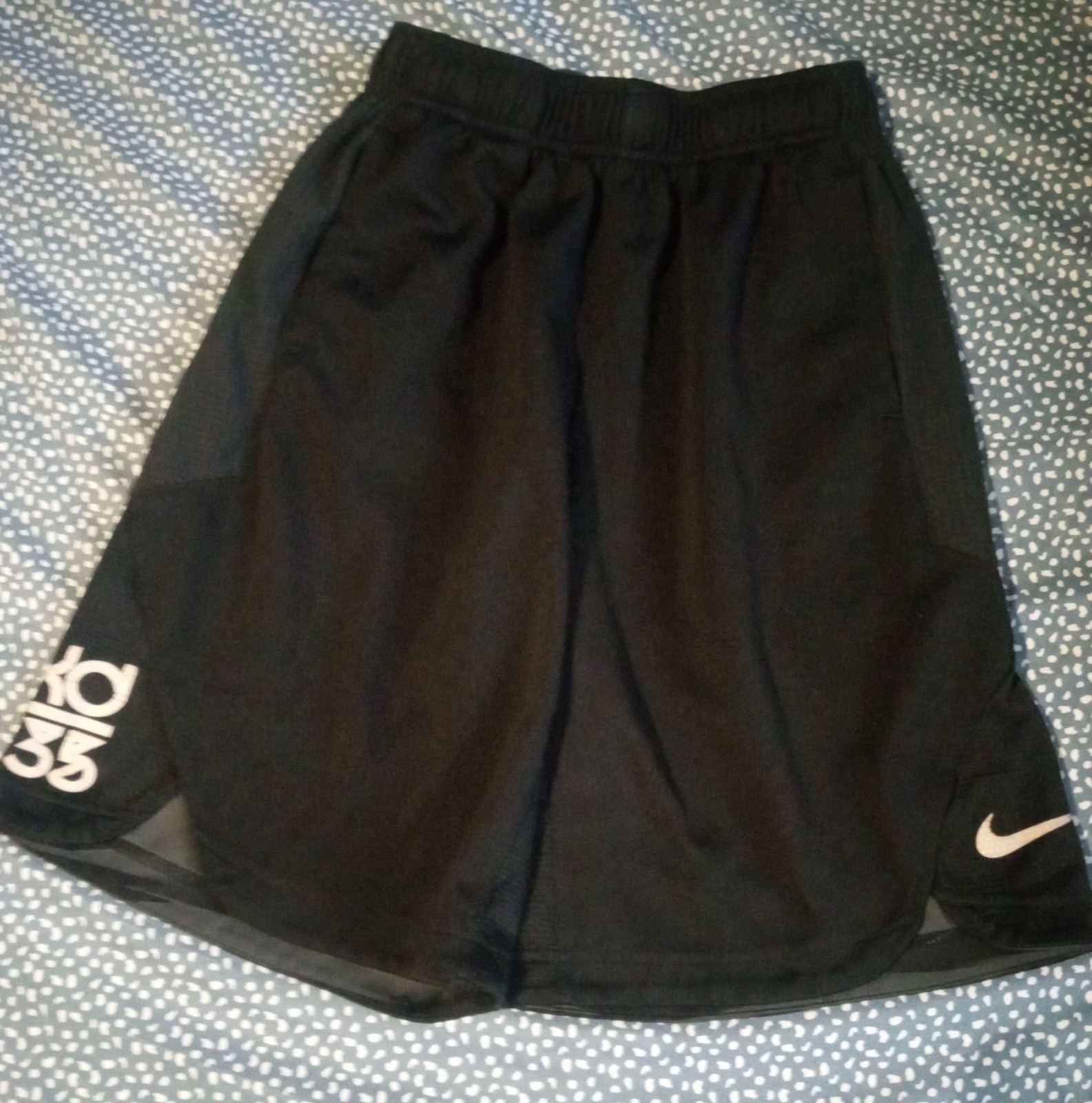 Gallery image 6 for Nike Boys Clothing Bundle, Size Large