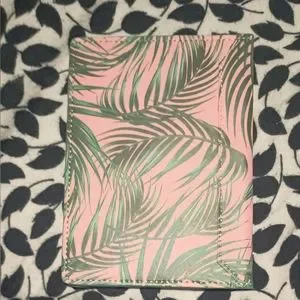 Gallery image 2 for eccolo World Traveler Passport Holder