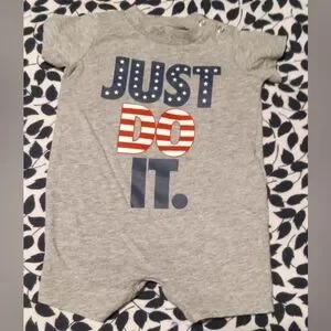 Gallery image 1 for Nike Dri Fit Raglan Romper, Size 3 Months