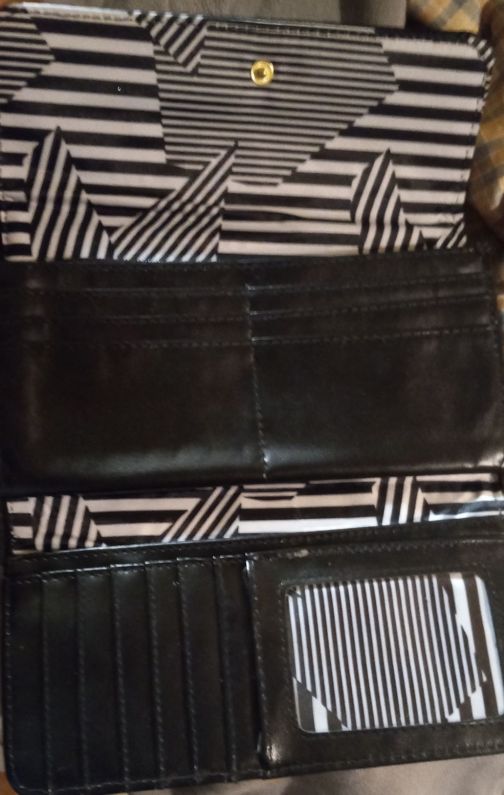 Gallery image 2 for Wallet by Nanette Lepore