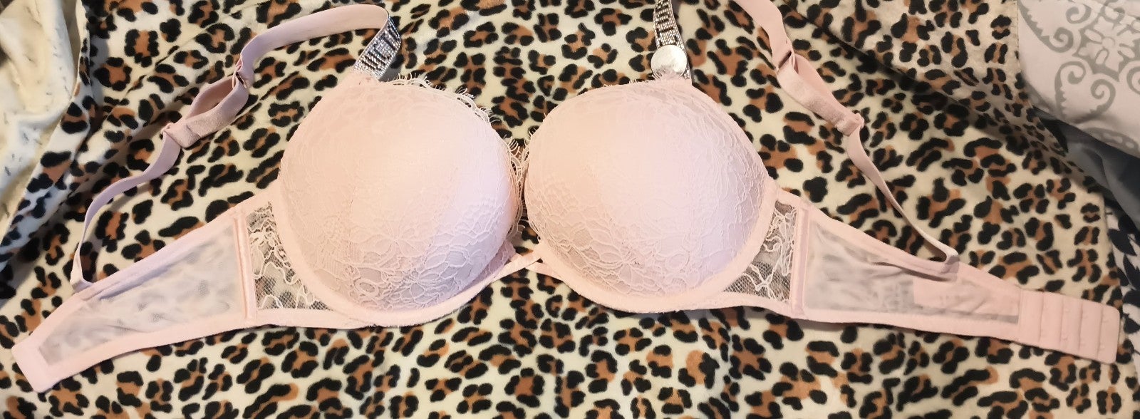 Gallery image 2 for Victoria's Secret Very Sexy Push-Up Bra, 36C
