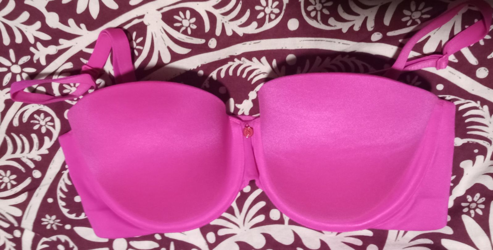 Gallery image 1 for Victoria Secret Bra, 34D