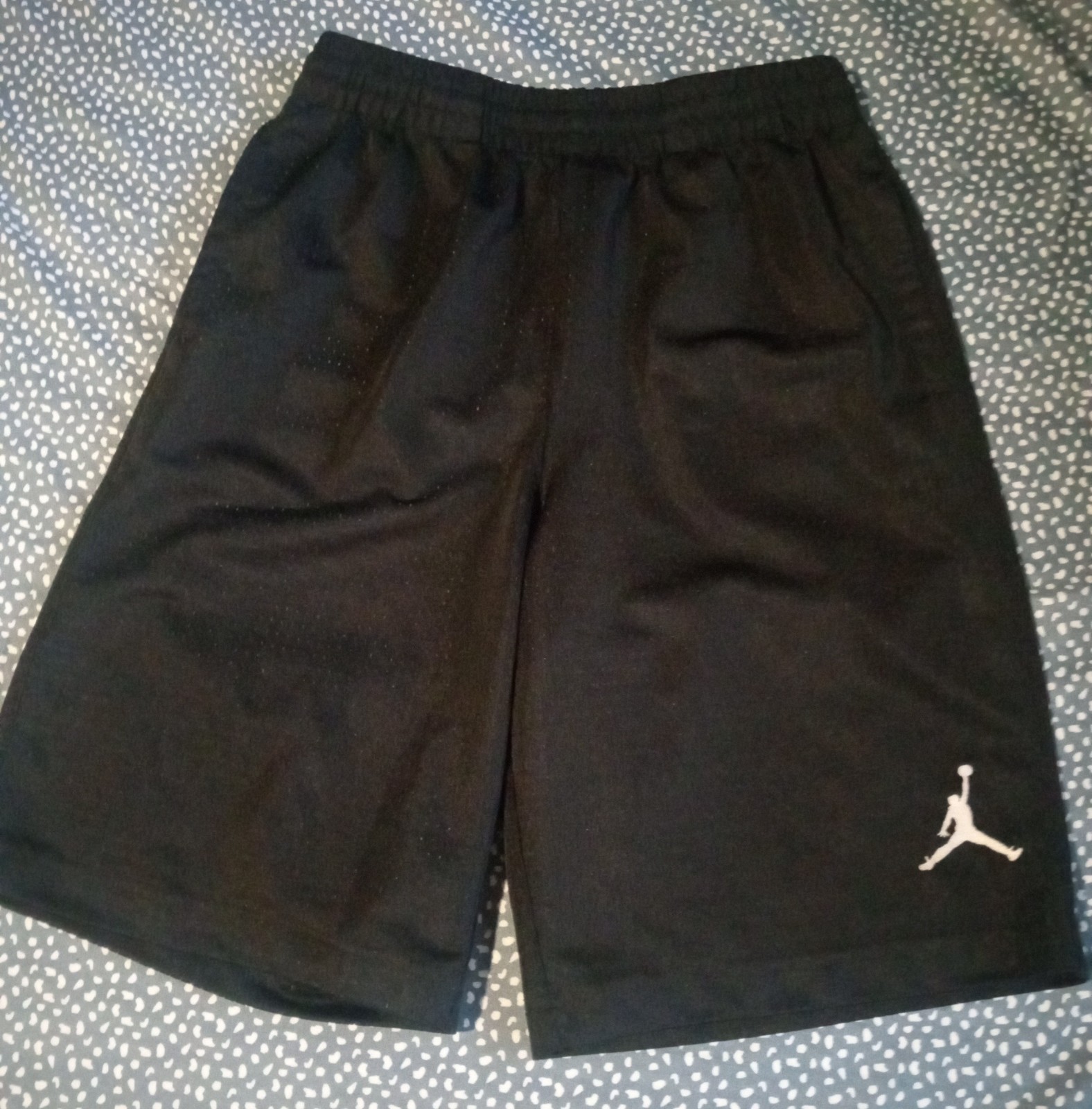 Gallery image 3 for Nike Boys Clothing Bundle, Size Large