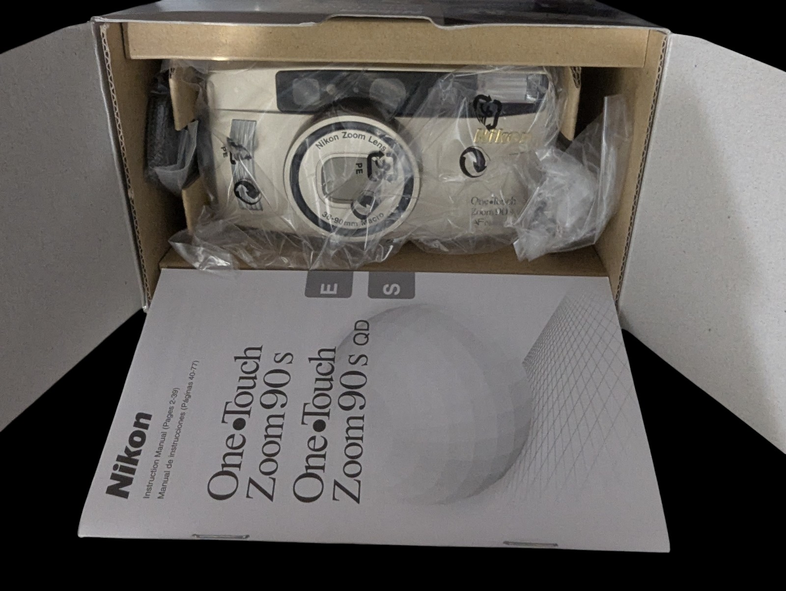 Gallery image 1 for Nikon One Touch Zoom 90s Quartz Date (QD) 35 mm Camera