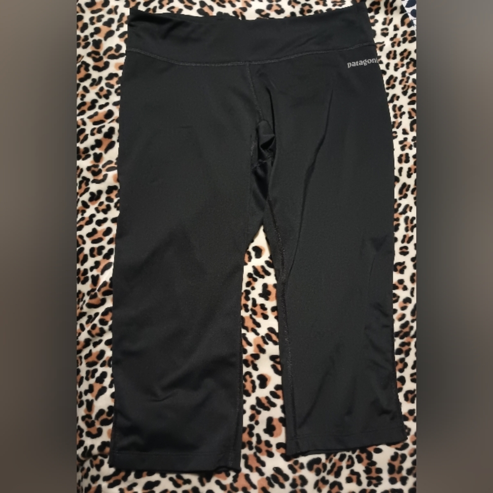 Gallery image 3 for Patagonia Cropped Leggings