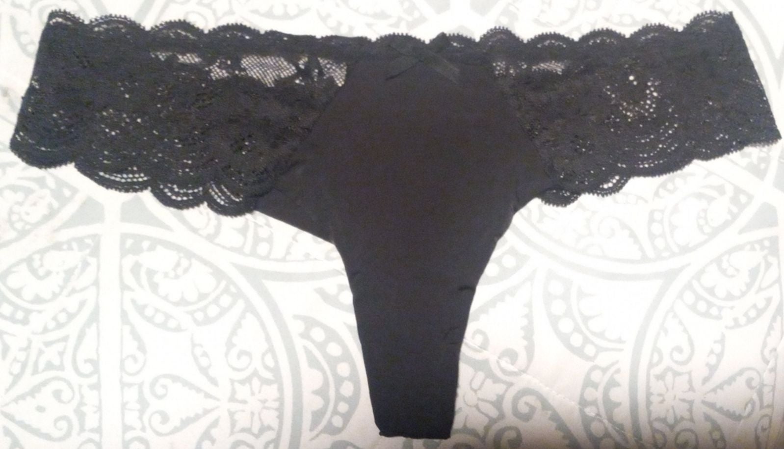 Victoria's Secret Thong, Small