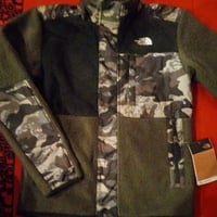 Gallery image 4 for The North Face Boys Forrest Fleece Mashup Jacket, Large