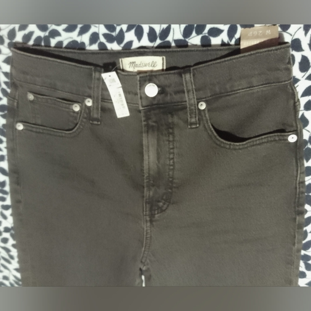 Gallery image 5 for Madewell The Perfect Vintage Jean in Lunar Wash