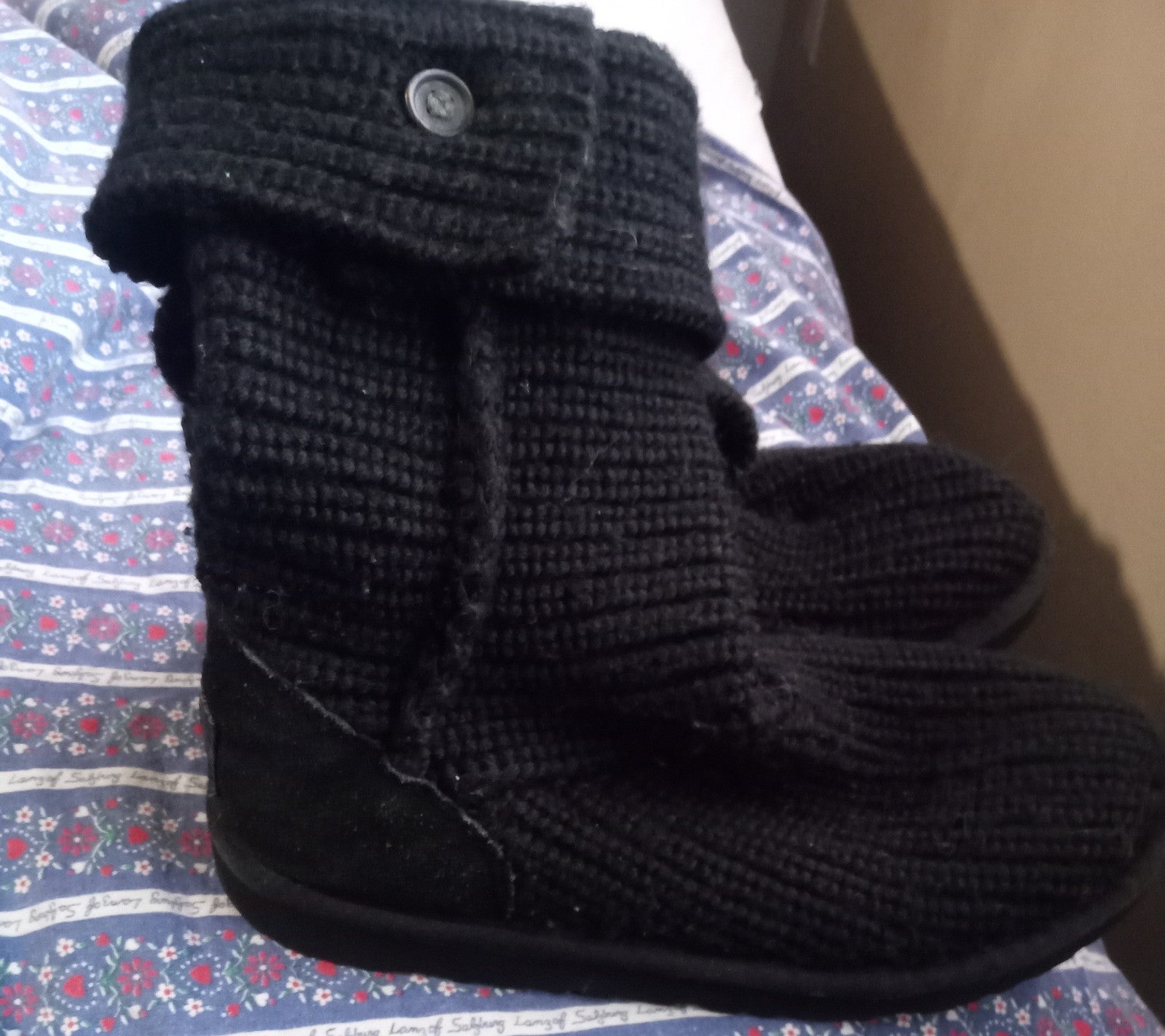 Gallery image 5 for UGG Crochet Boots, Size 4