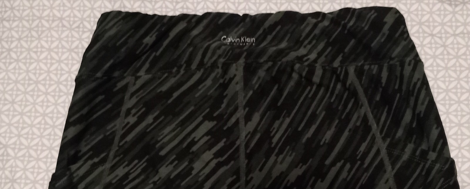 Gallery image 3 for Calvin Klein Performance Leggings, Large