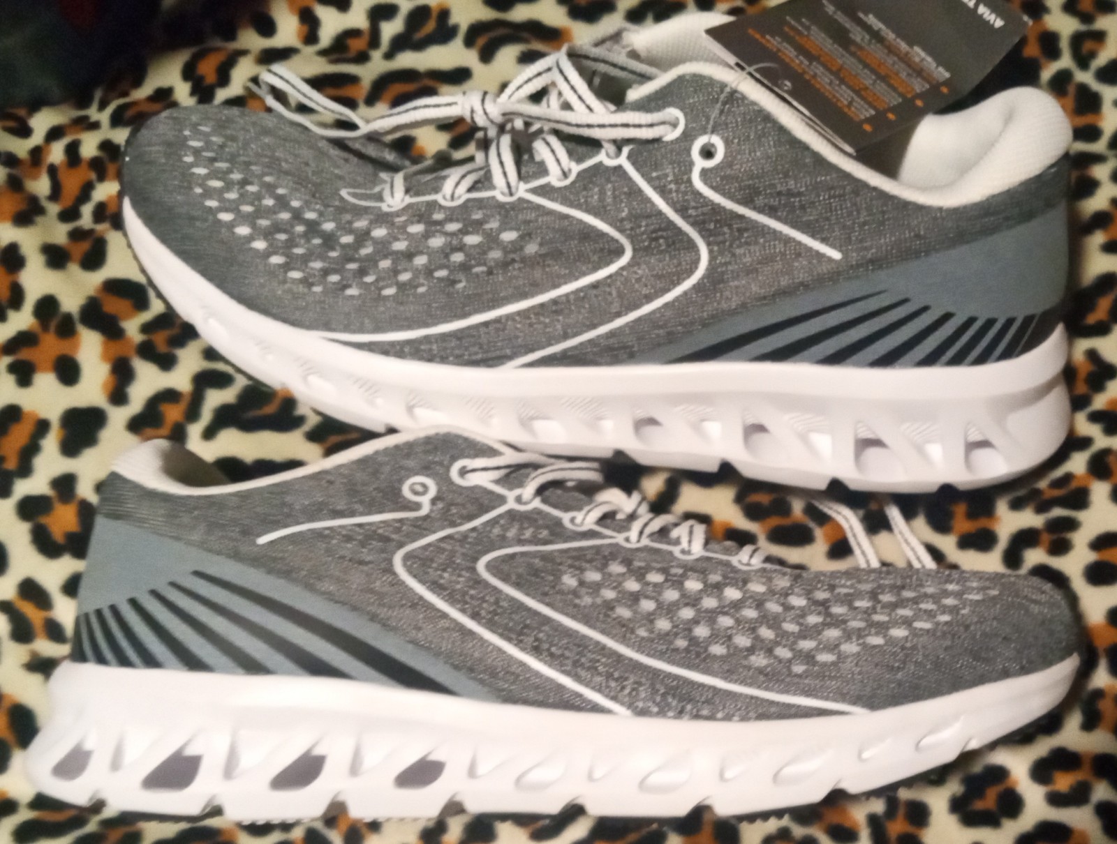 Gallery image 3 for AVIA Tech Runner Running Shoes, Women's 9