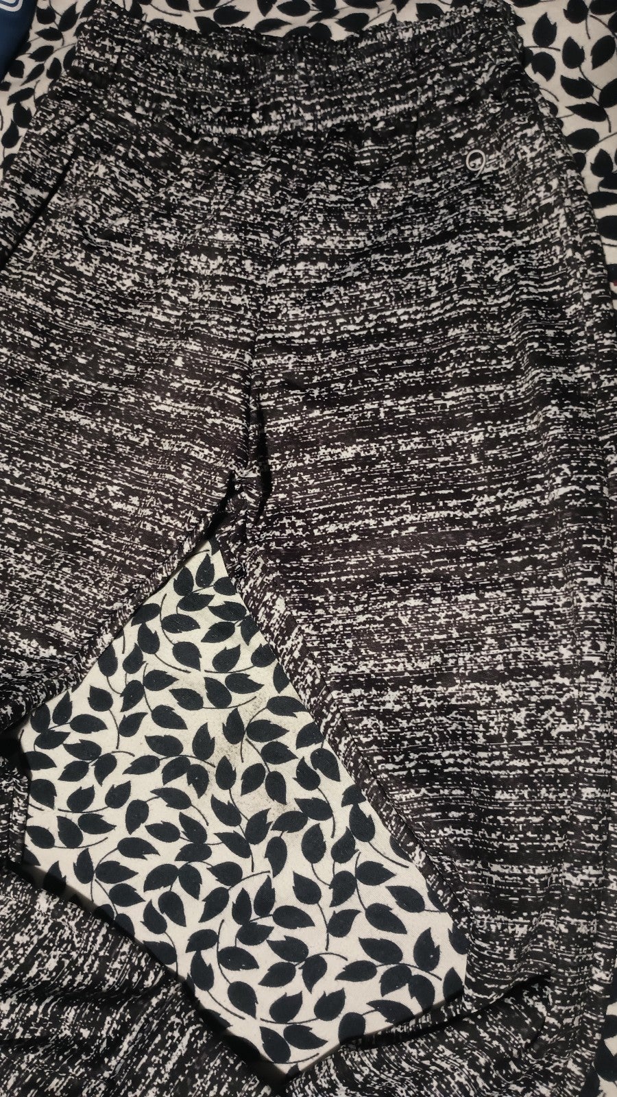Gallery image 3 for Sweatpants, Girl's Size 12/14