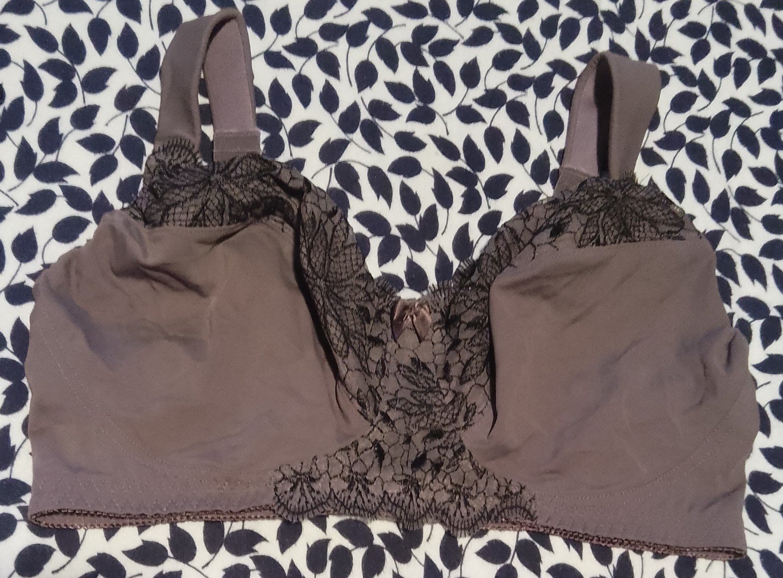 Curve Muse Plus Size Minimizer Bra