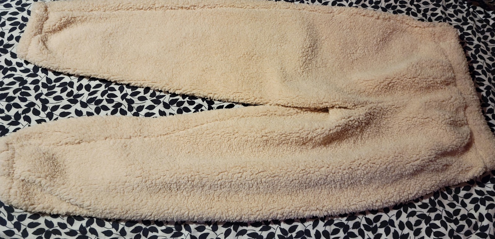 Gallery image 2 for Crave Fame Junior's Cozy Fleece Jogger