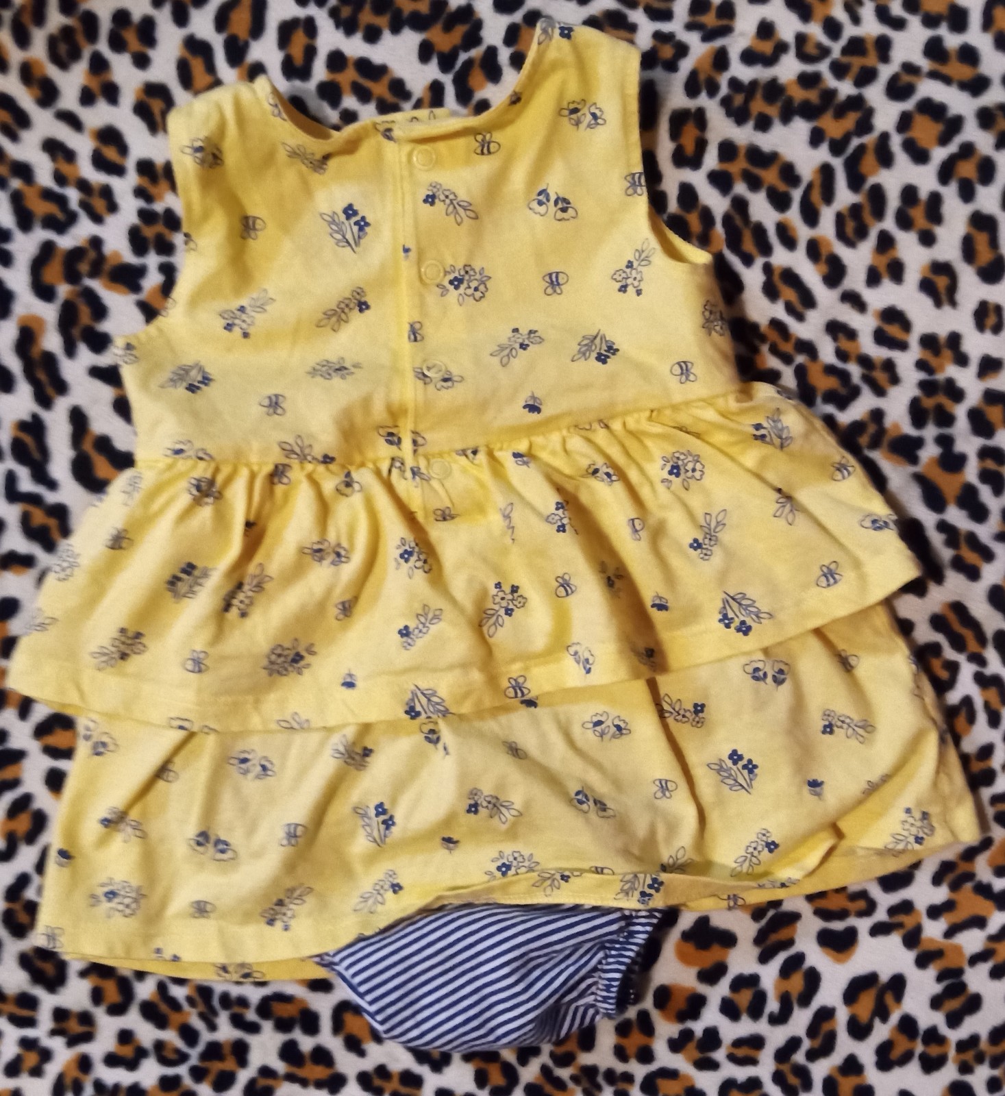 Gallery image 2 for Set of Babygirls Outfits, Size 18 Months