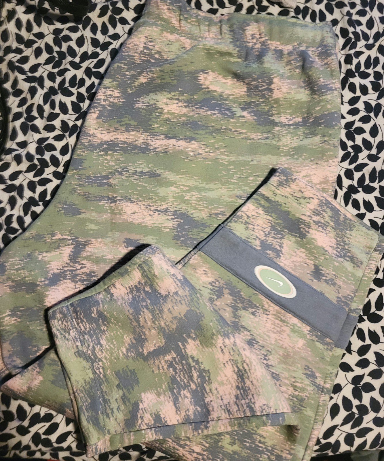 Gallery image 1 for Nike Set of Two Plus Size Sweatpants