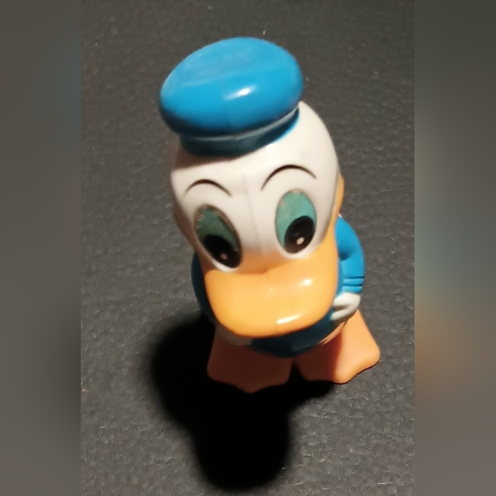 Gallery image 2 for Disney's Donald Duck 1977 Tomy Wind-Up Toy