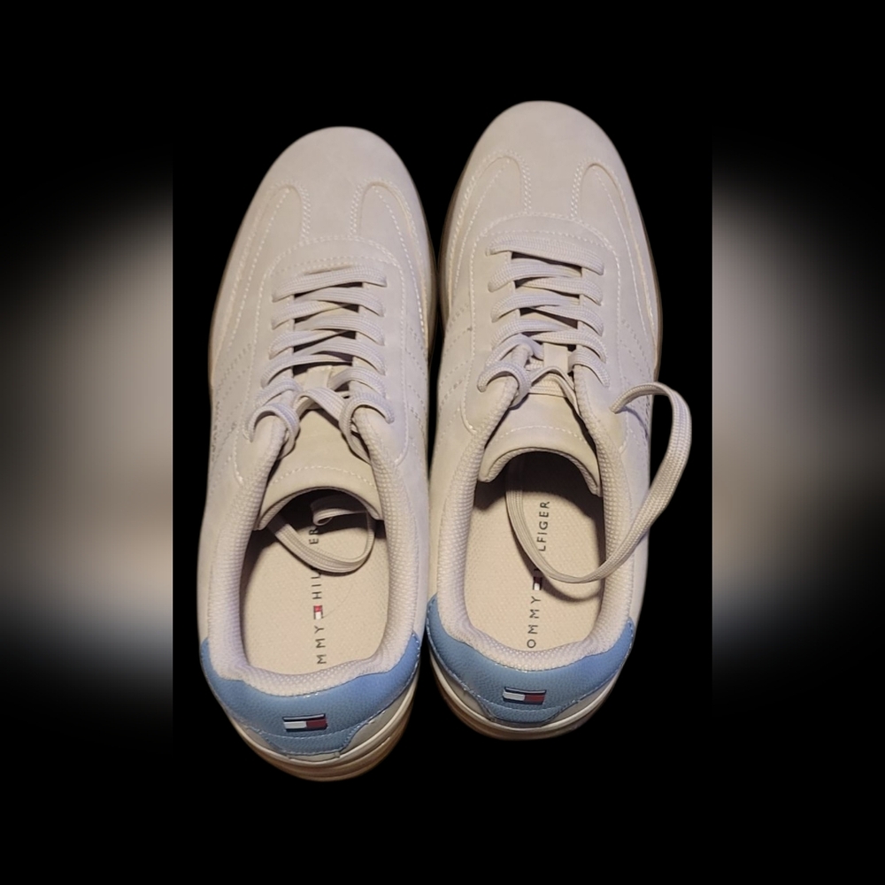 Gallery image 1 for Tommy Hilfiger Jolene T-Toe Lace-Up Sneakers