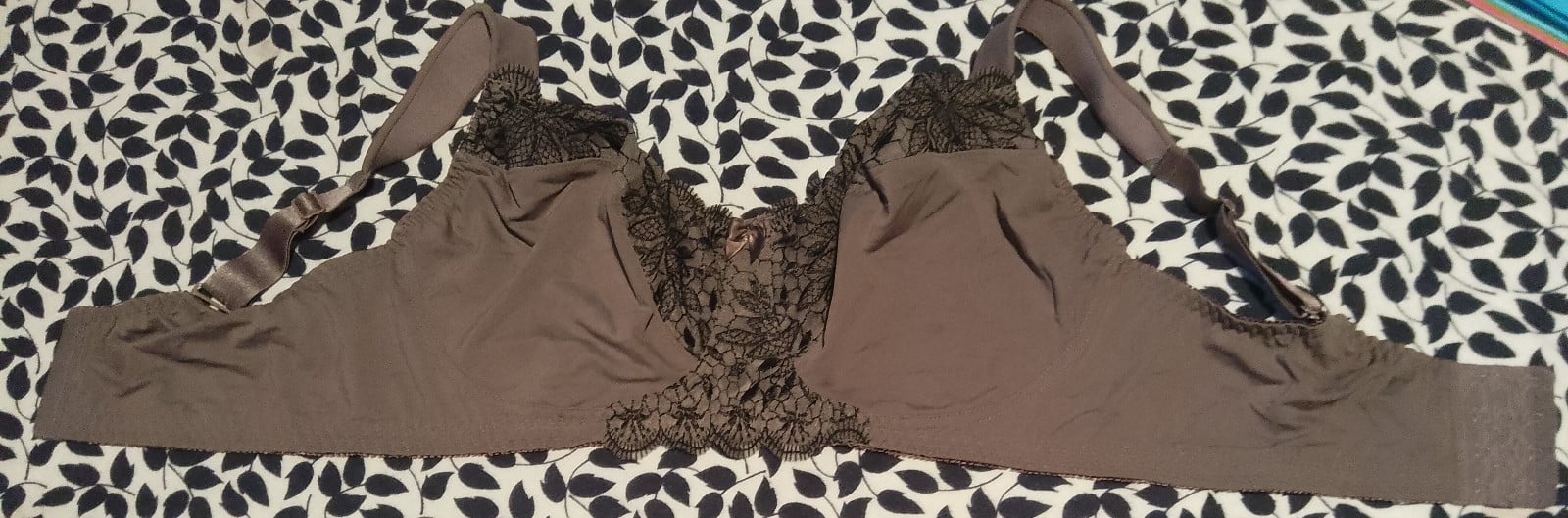 Gallery image 2 for Curve Muse Plus Size Minimizer Bra