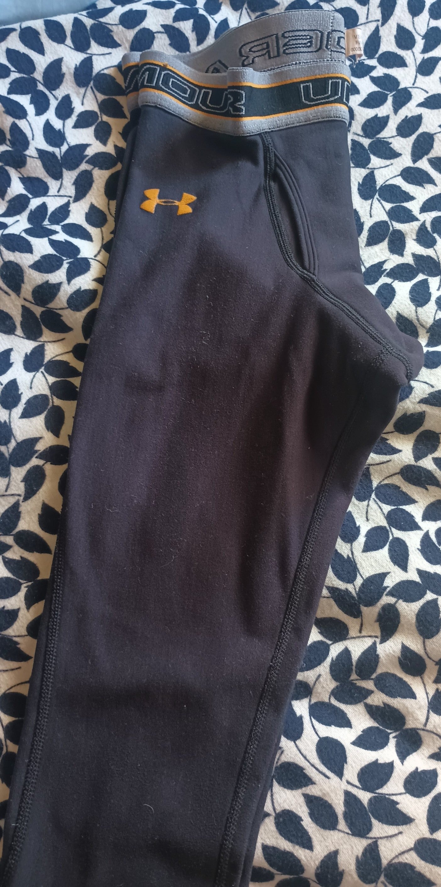 Gallery image 4 for Under Armour Leggings, Youth Large