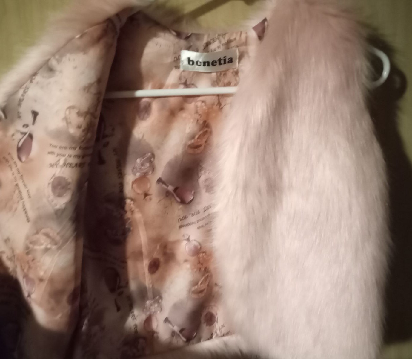Gallery image 2 for Faux Fur Vest, Girl's 10
