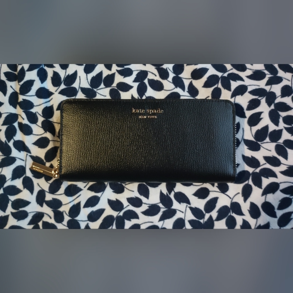 Kate Spade New York Slim Continental Wallet