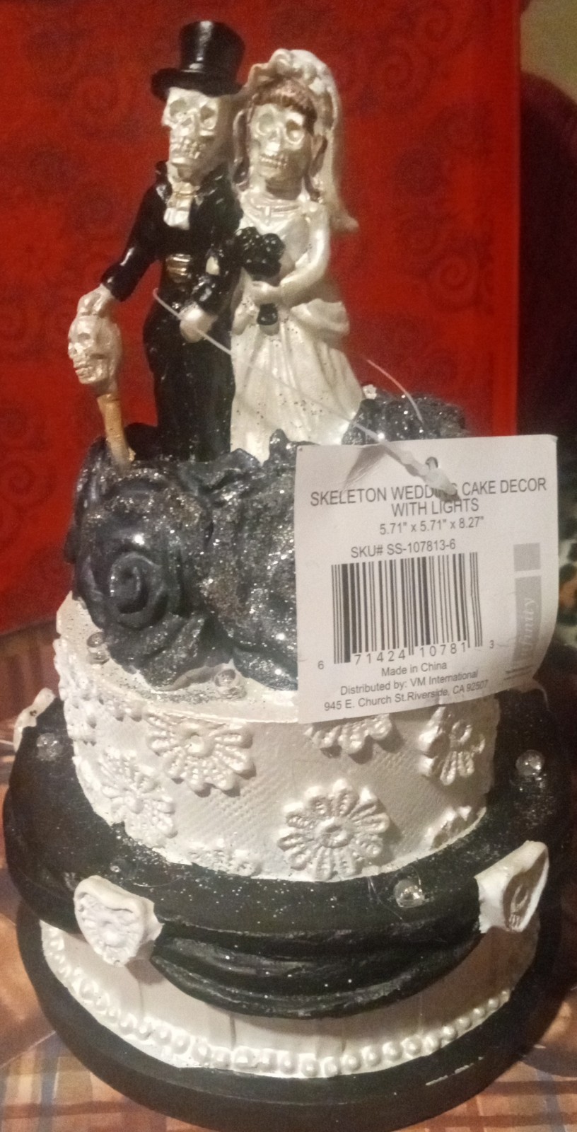 Gallery image 3 for Husband & Wife Skeleton Cake Topper