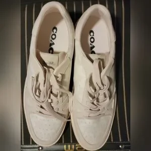 Gallery image 2 for Coach Clip Court Low Sneakers