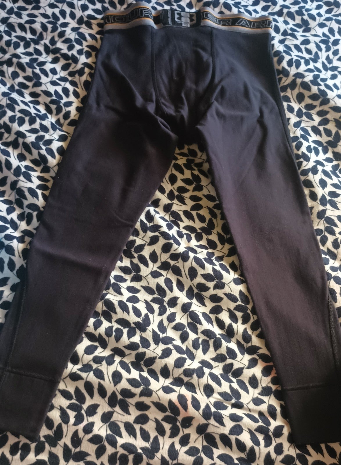Gallery image 2 for Under Armour Leggings, Youth Large