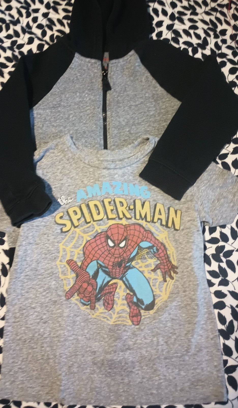 Spiderman T-Shirt/Hoodie Combo, Youth Size 5
