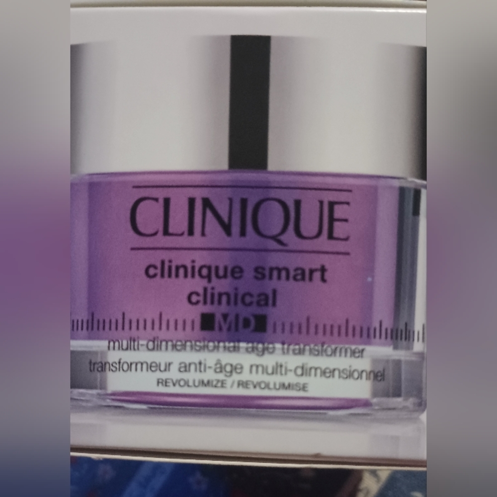 Clinique Smart Clinical MD Multi Dimensional Age Transformer