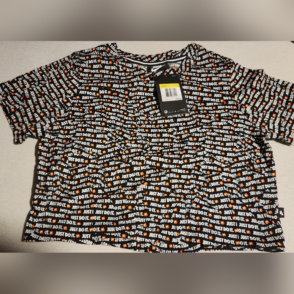 Nike Just Do It Graphic T-Shirt, Small