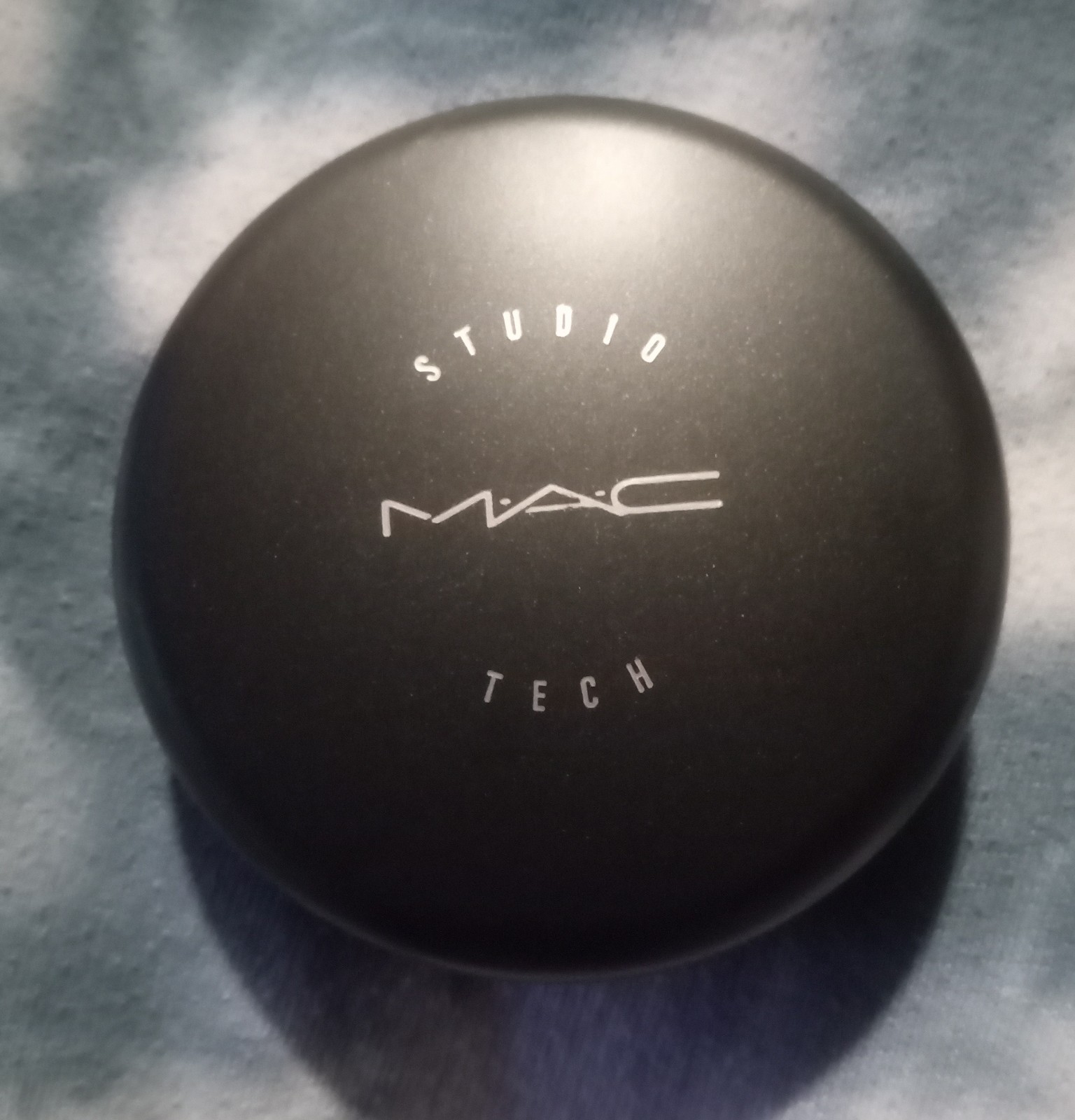 MAC Cosmetics Studio Tech Nw33