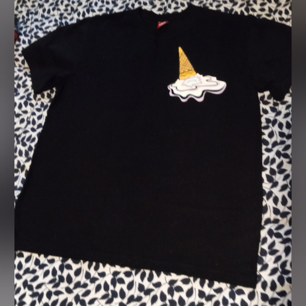 Ice Cream Melt SS Tee in Medium