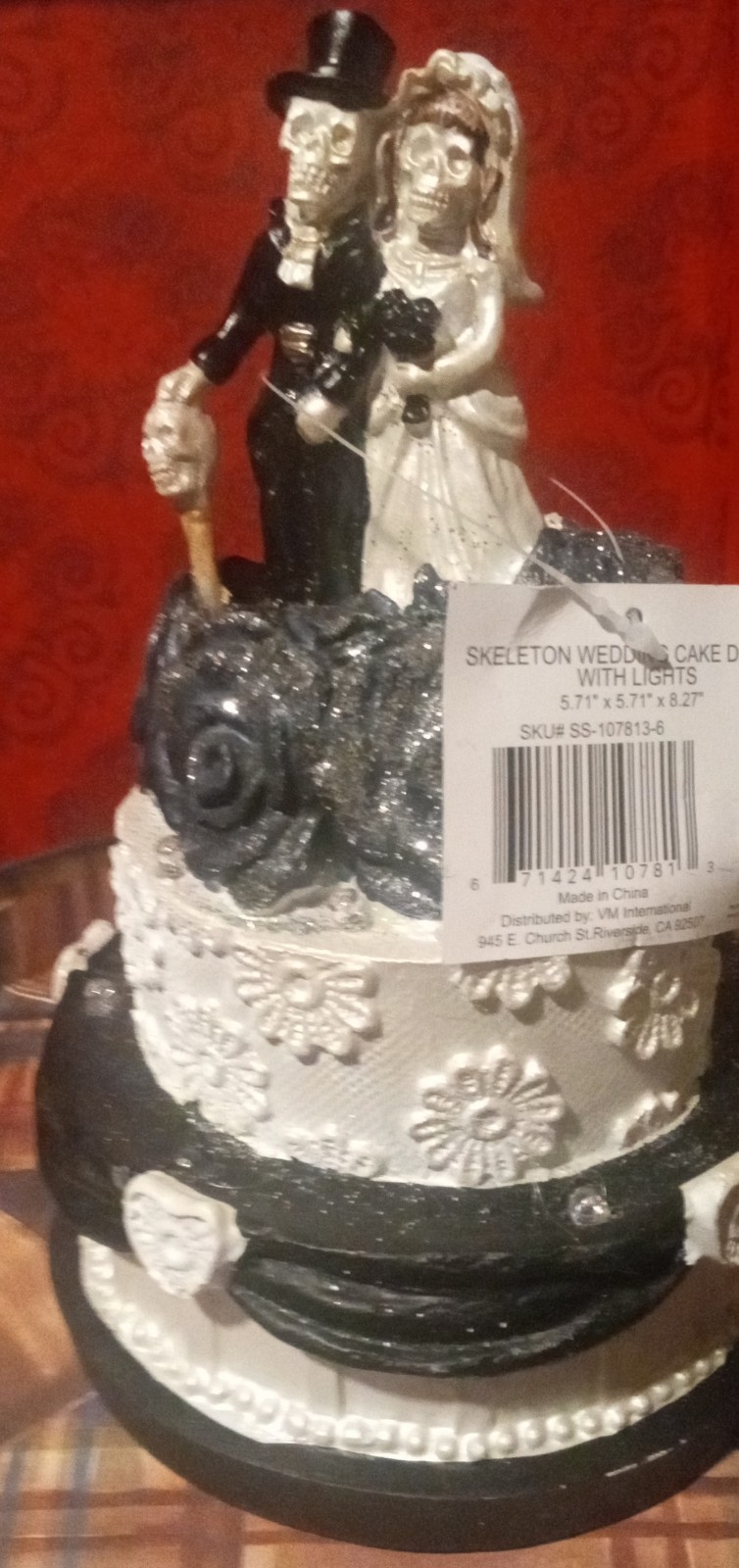 Gallery image 2 for Husband & Wife Skeleton Cake Topper