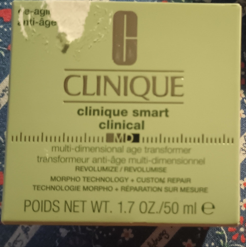 Gallery image 1 for Clinique Smart Clinical MD Multi Dimensional Age Transformer