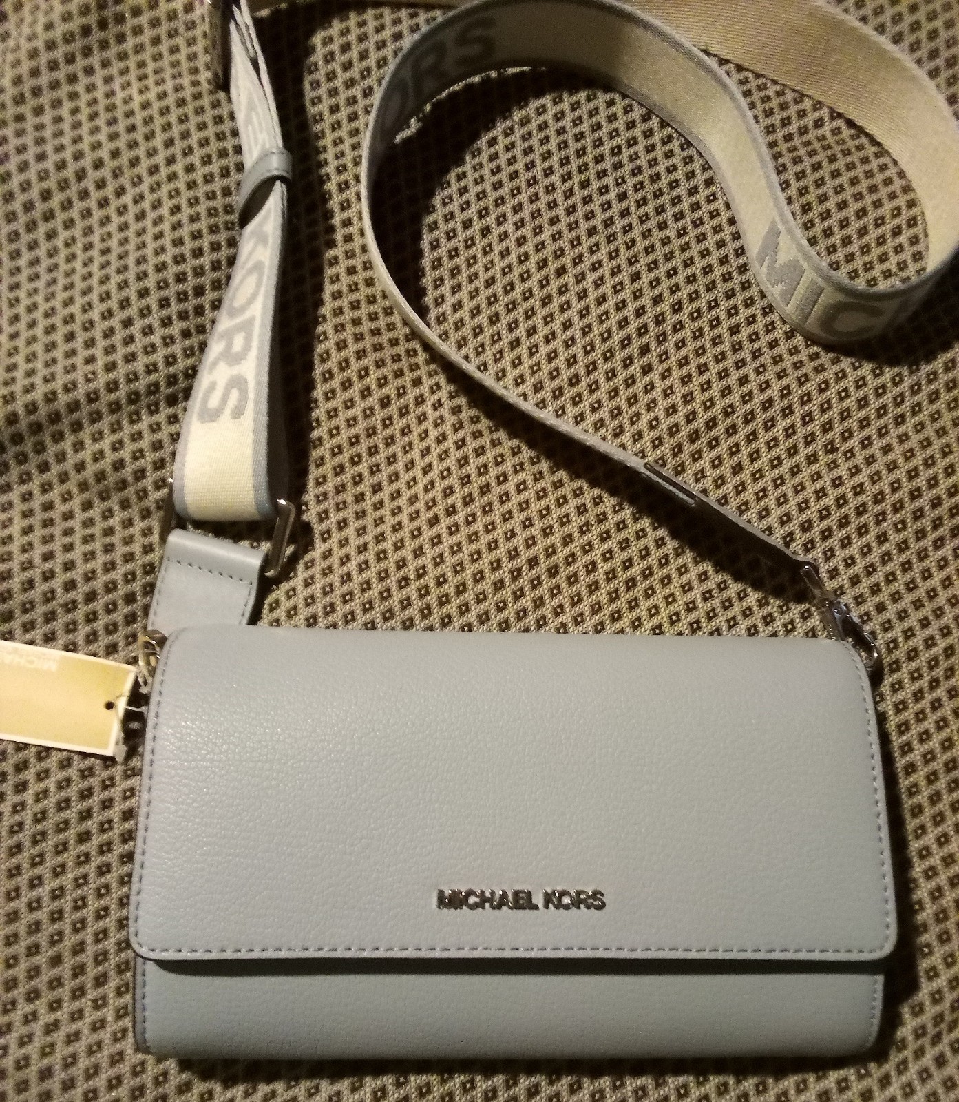 Michael Kors Jet Set Crossbody Wallet w/Logo Strap
