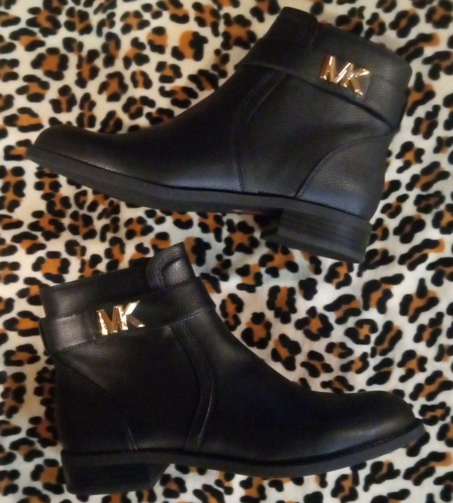 Gallery image 2 for MICHAEL Michael Kors Jilly Ankle Boot