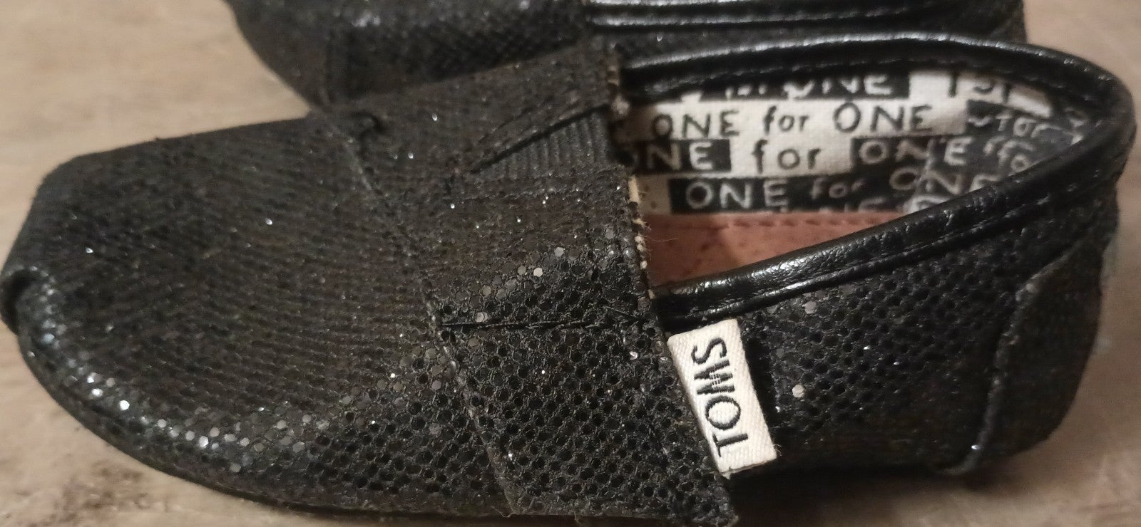 Gallery image 1 for Toms Slip On Shoes, Toddler Size 5