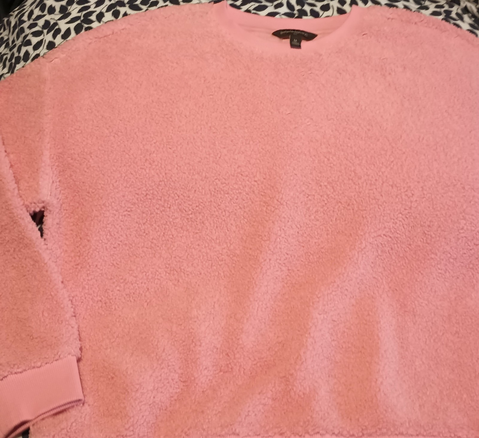 Gallery image 4 for Banana Republic Fuzzy Pink Sweater, Medium