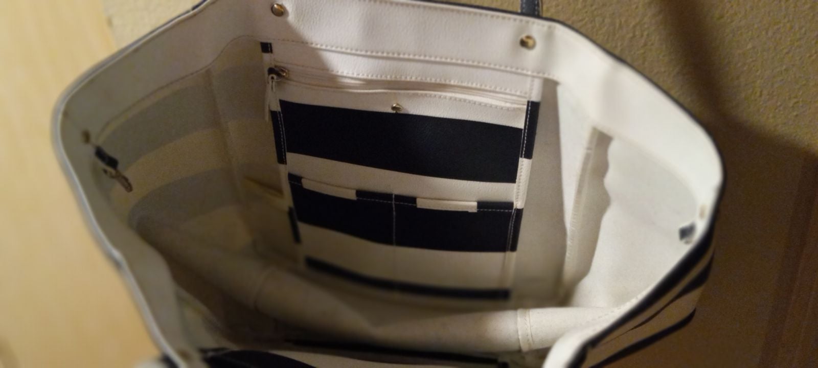 Gallery image 2 for Kate Spade Large Lola Satchel