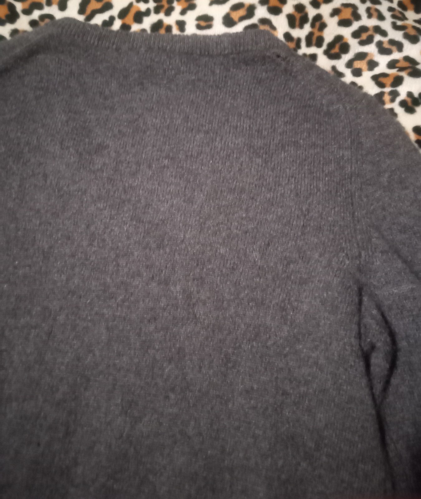 Gallery image 3 for Only Mine 100% Cashmere V-Neck Sweater, Small