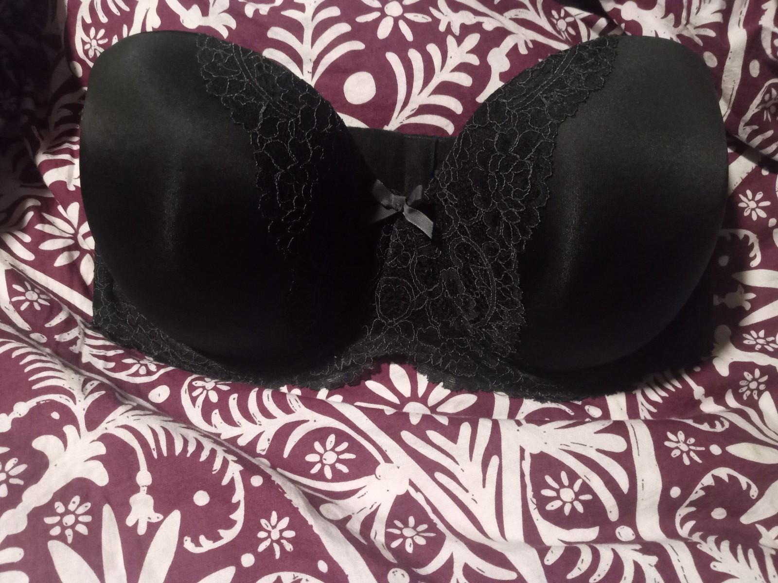 Gallery image 2 for Victoria's Secret Bra, 36DD