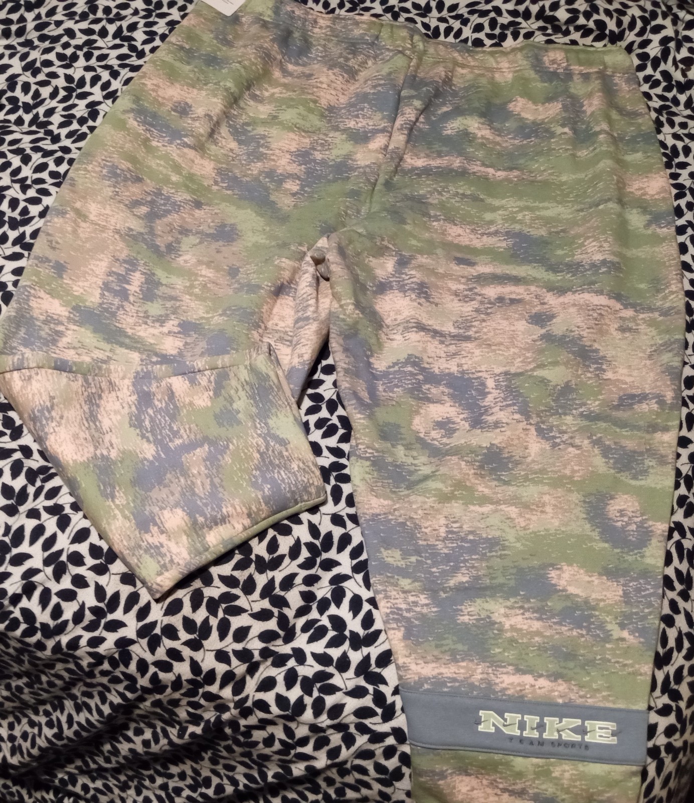 Gallery image 2 for Nike Sportswear Plus Size Women's Sweatpants, 3XL